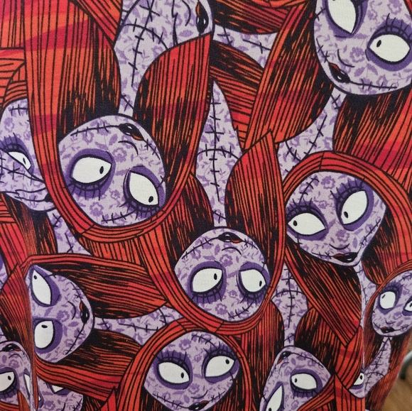 LuLaRoe Sally Tee - Picture 3 of 6